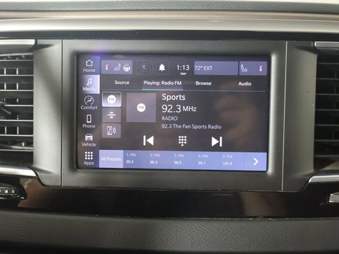 Used 2023 Chrysler Voyager LX FWD image 39