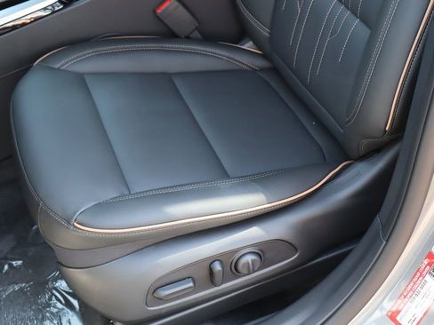 New 2026 Buick Envista Avenir FWD image 11