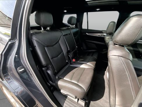 Used 2023 Cadillac XT6 Luxury FWD image 20