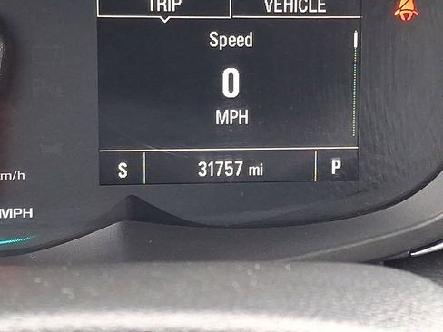 Used 2022 Chevrolet Trax LT w/ LT Convenience Package image 22