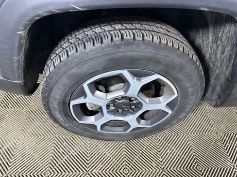 Used 2022 Jeep Compass Trailhawk w/ Sun and Sound Group image 10