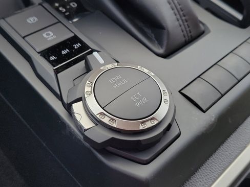 New 2026 Toyota Tacoma SR5 image 31