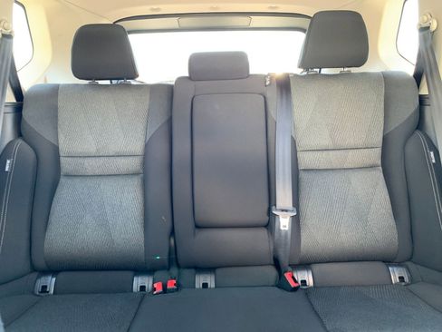 Used 2025 Nissan Rogue SV image 40