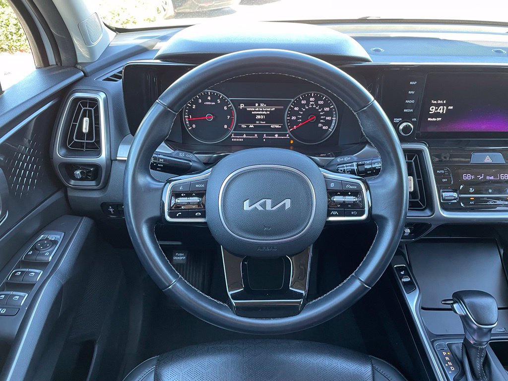 Certified 2023 Kia Sorento S FWD image 14