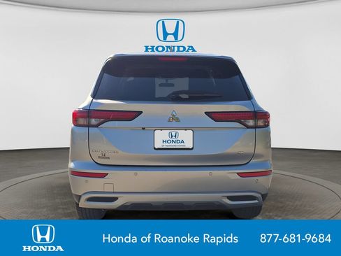 Used 2024 Mitsubishi Outlander SE FWD image 4