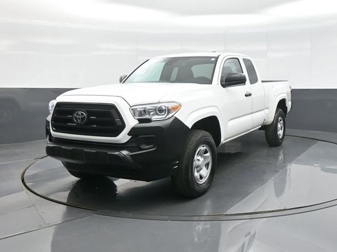 Certified 2023 Toyota Tacoma SR RWD image 3