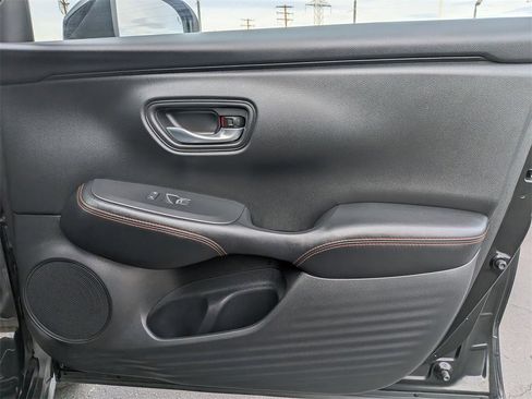Used 2025 Honda HR-V Sport image 31