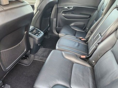Used 2020 Volvo XC90 T6 Momentum image 31