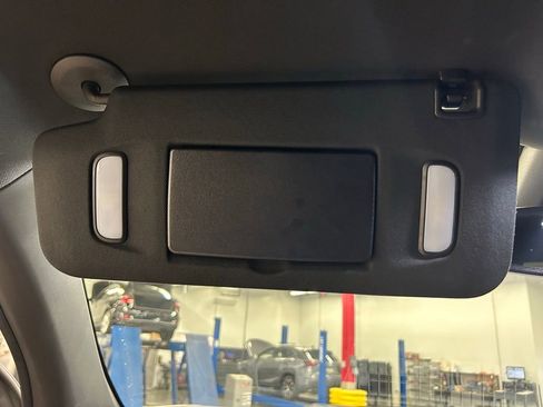 Used 2023 Chevrolet Colorado ZR2 w/ ZR2 Convenience Package III AWD/4WD image 27