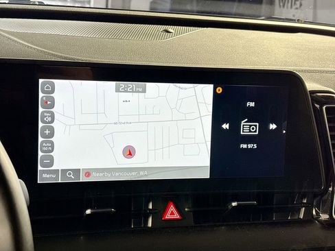 Used 2025 Kia Sportage EX w/ EX Premium Package image 16