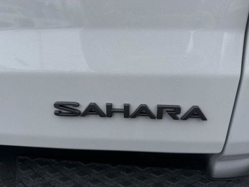 New 2026 Jeep Gladiator Sport AWD/4WD image 25