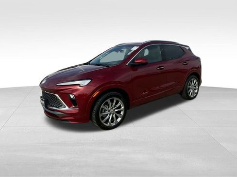 Certified 2024 Buick Encore GX Avenir image 4