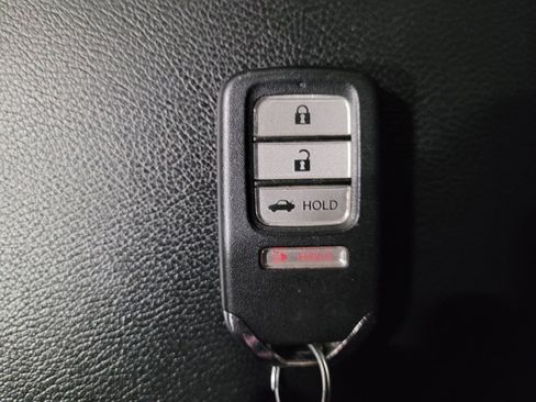 Used 2018 Honda Accord LX image 32