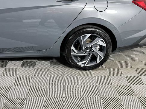 Certified 2025 Hyundai Elantra Sport FWD image 29