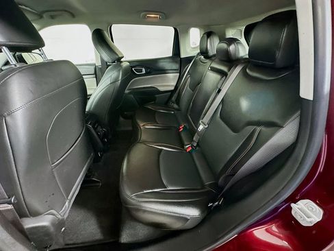 Certified 2022 Jeep Compass Limited image 34