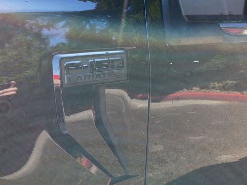Used 2025 Ford F150 Lariat AWD/4WD image 10