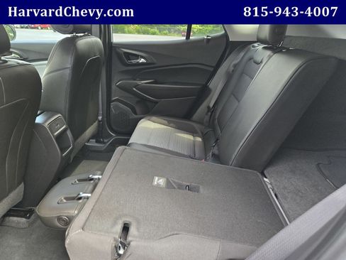Certified 2025 Chevrolet Trax LT FWD image 27