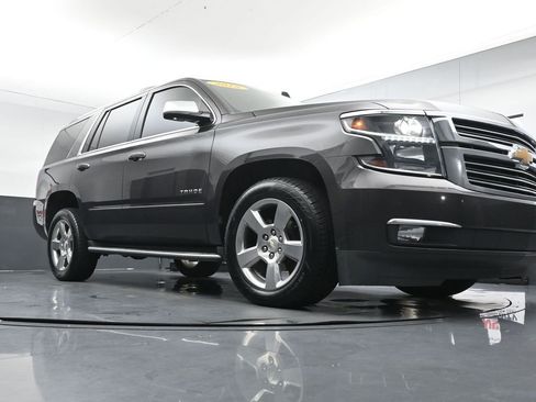 Used 2018 Chevrolet Tahoe Premier AWD/4WD image 32