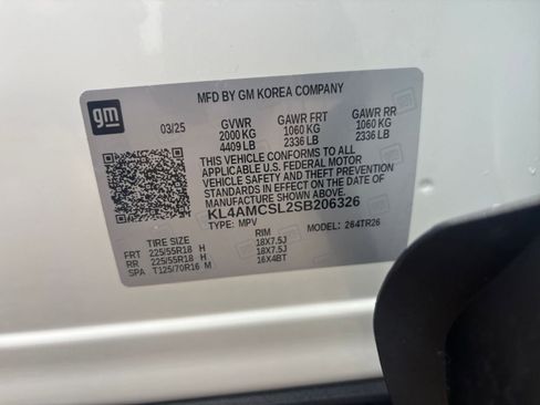 Used 2025 Buick Encore GX Preferred AWD/4WD image 29