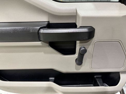 Used 2019 Ford F350 XL RWD image 16