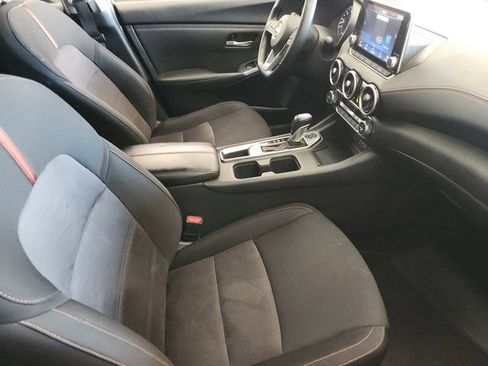 Used 2025 Nissan Sentra SR FWD image 11
