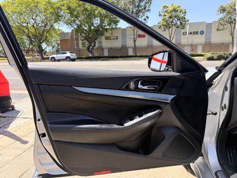 Used 2021 Nissan Maxima 3.5 SV w/ Floor Mat Group FWD image 13