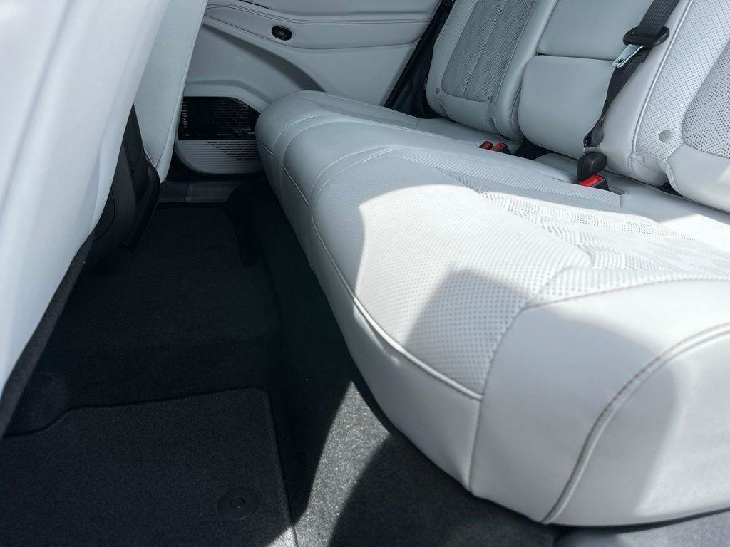 New 2026 Jeep Cherokee Overland AWD/4WD image 17