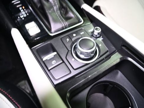 Used 2018 MAZDA MAZDA3 Grand Touring w/ Premium Equipment Package image 30