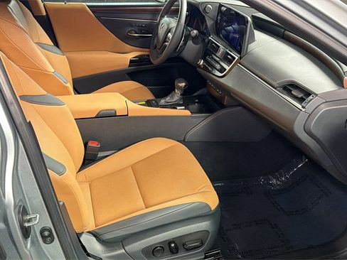 Certified 2023 Lexus ES 350 w/ Premium Package image 10