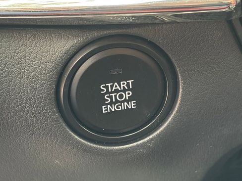 Used 2025 MAZDA CX-30 AWD 2.5 S w/ Preferred Package image 18