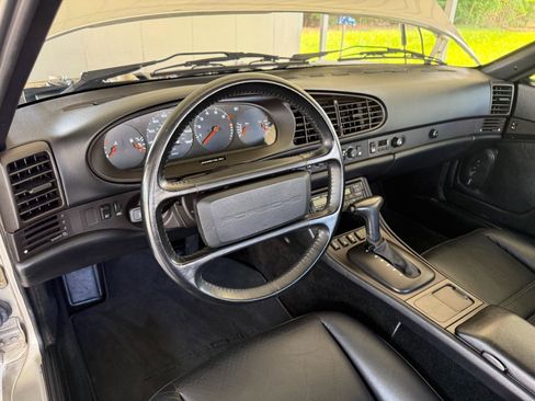 Used 1988 Porsche 944 Coupe RWD image 44
