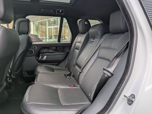 Used 2018 Land Rover Range Rover HSE image 28