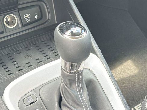 New 2025 Hyundai Venue Limited image 26