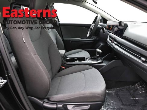 Used 2025 Kia K4 LXS image 24