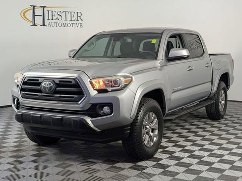 Used 2018 Toyota Tacoma SR5 image 4