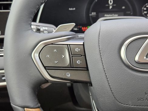 Used 2026 Lexus RX 350 w/ Convenience Package image 24