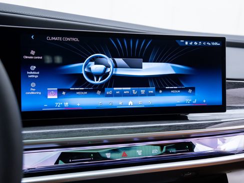 New 2026 BMW 740i xDrive 740i xDrive w/ Premium Package image 26