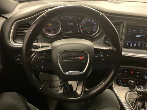 Used 2020 Dodge Challenger SXT image 6