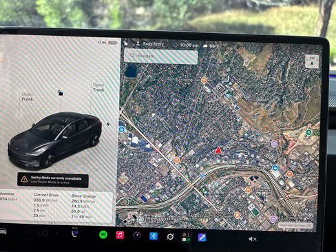 Used 2025 Tesla Model 3 Performance AWD/4WD image 19