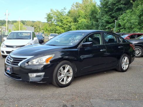 Used 2013 Nissan Altima 2.5 SV FWD image 3