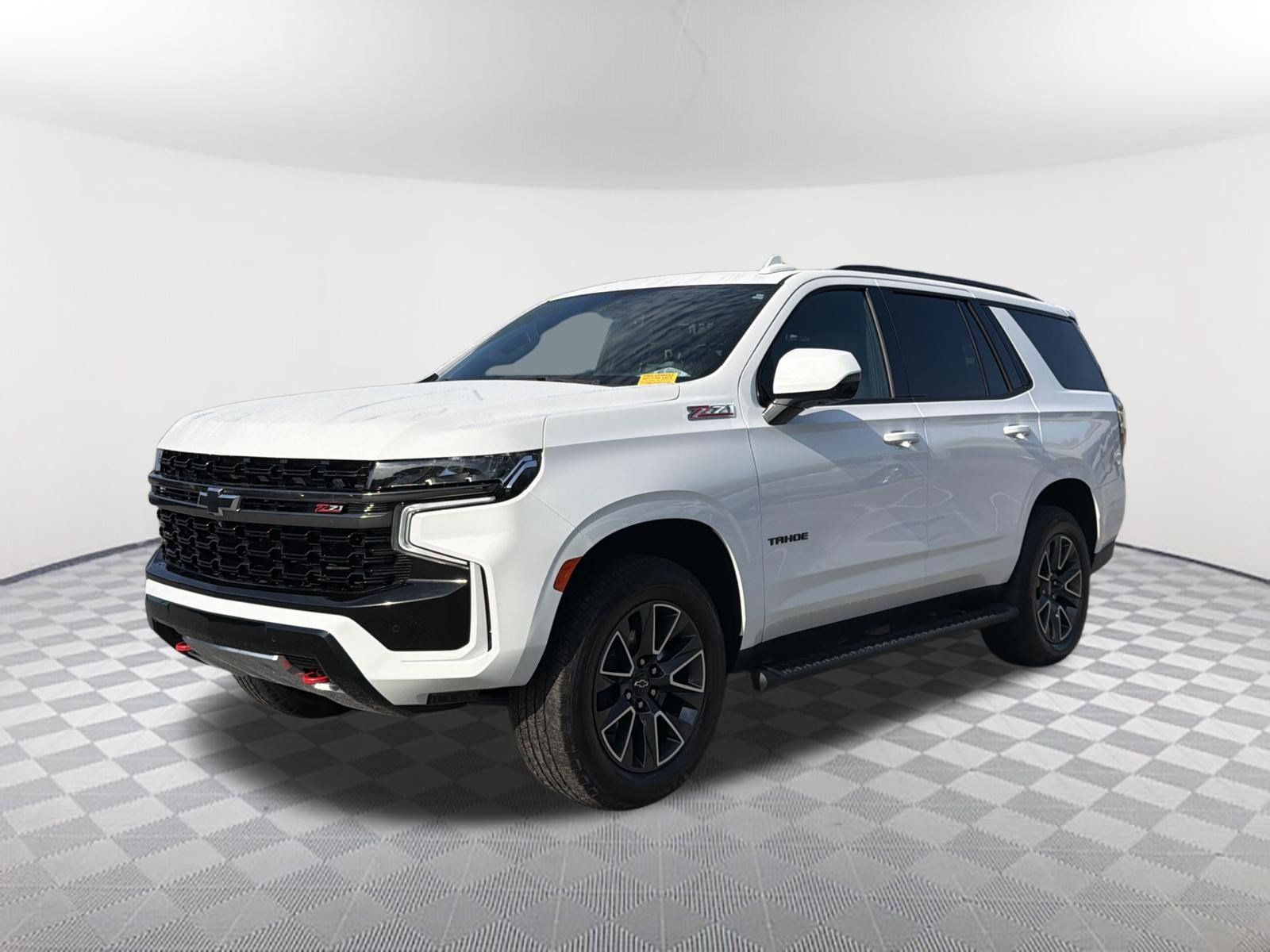 Certified 2022 Chevrolet Tahoe Z71 w/ Luxury Package AWD/4WD image 2