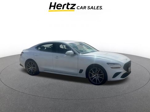 Used 2025 Genesis G70 2.5T image 1