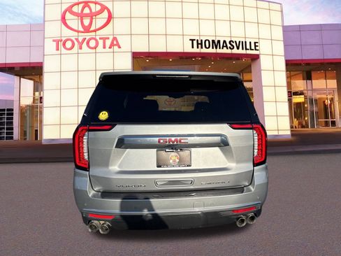 Used 2023 GMC Yukon Denali image 6