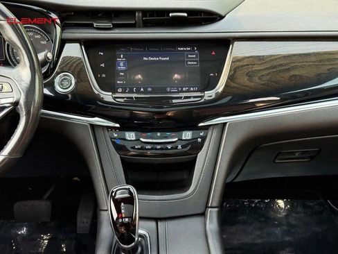 Used 2023 Cadillac XT6 Premium Luxury w/ Technology Package AWD/4WD image 19