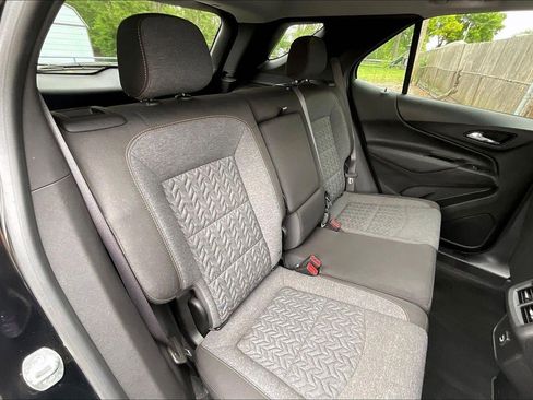 Used 2024 Chevrolet Equinox LT FWD image 24