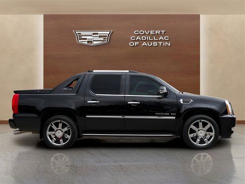 Used 2011 Cadillac Escalade EXT Luxury image 5