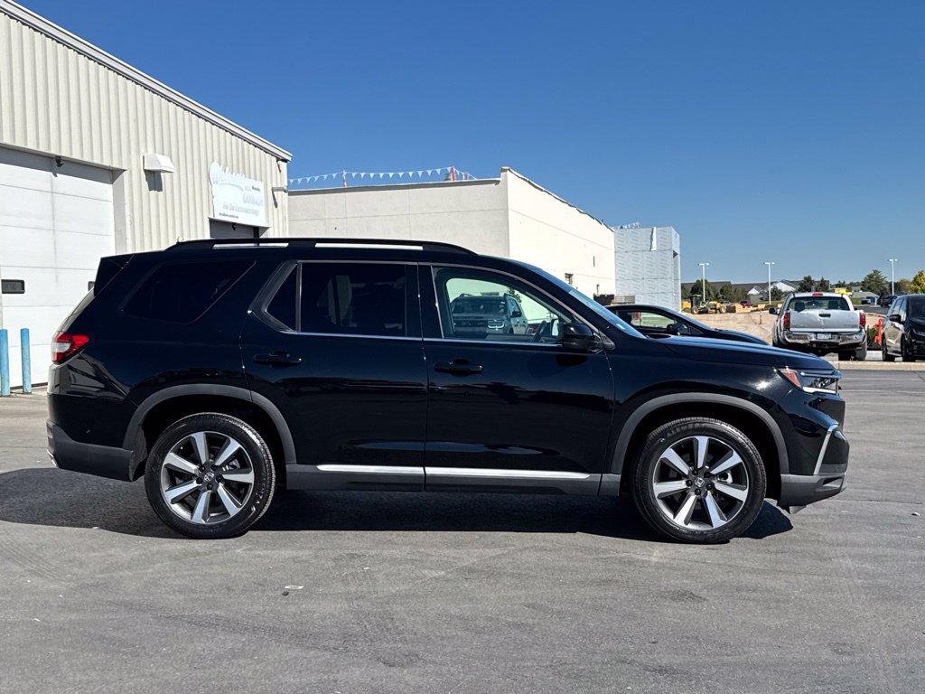 Used 2023 Honda Pilot Touring image 8