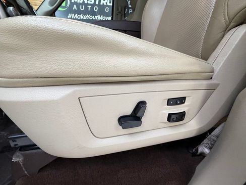 Used 2017 RAM 1500 Laramie w/ Convenience Group AWD/4WD image 44