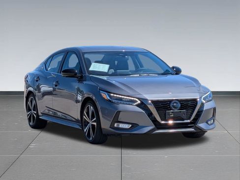 Used 2023 Nissan Sentra SR w/ SR Premium Package FWD image 7
