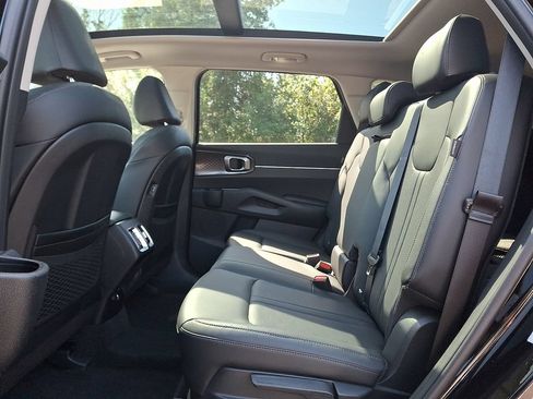 Used 2026 Kia Sorento S w/ S Panoramic Sunroof Package AWD/4WD image 11